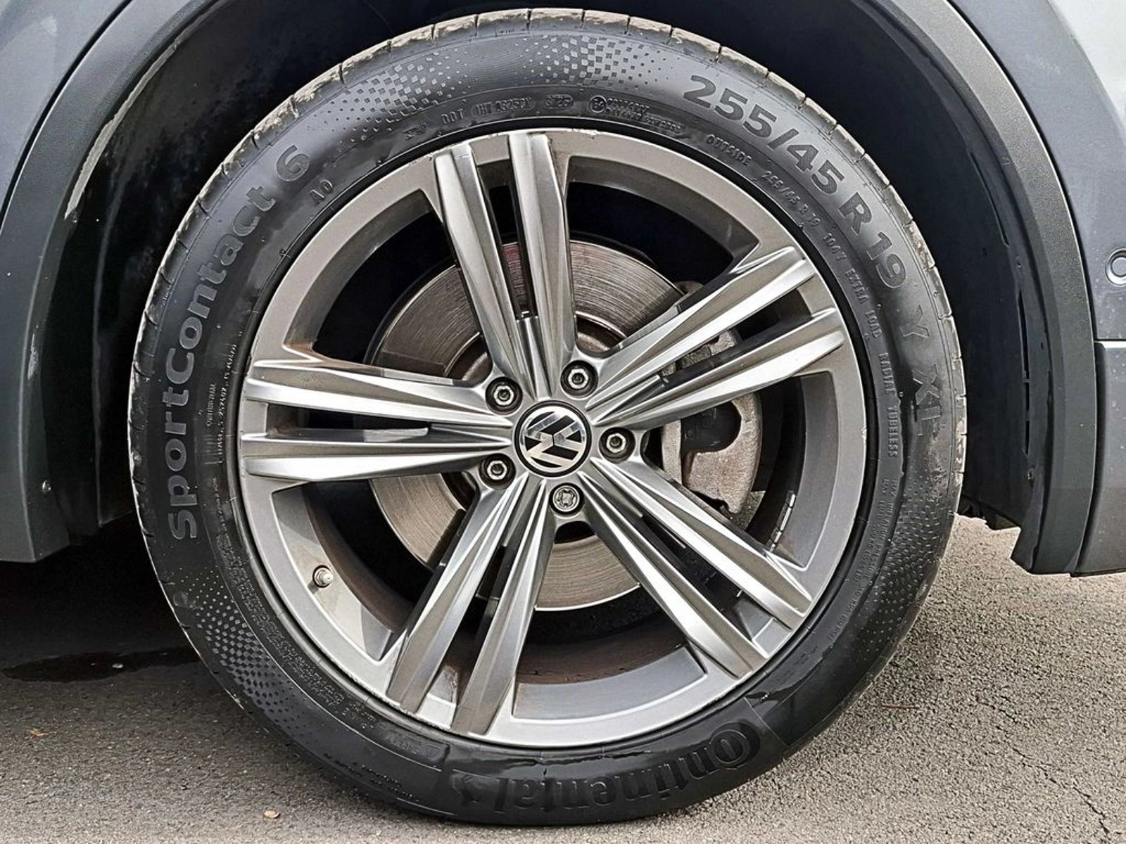 Volkswagen TIGUAN 2.0 TSI 4MOTION 4X4 AT 5P 2019 - Foto 5 de 20