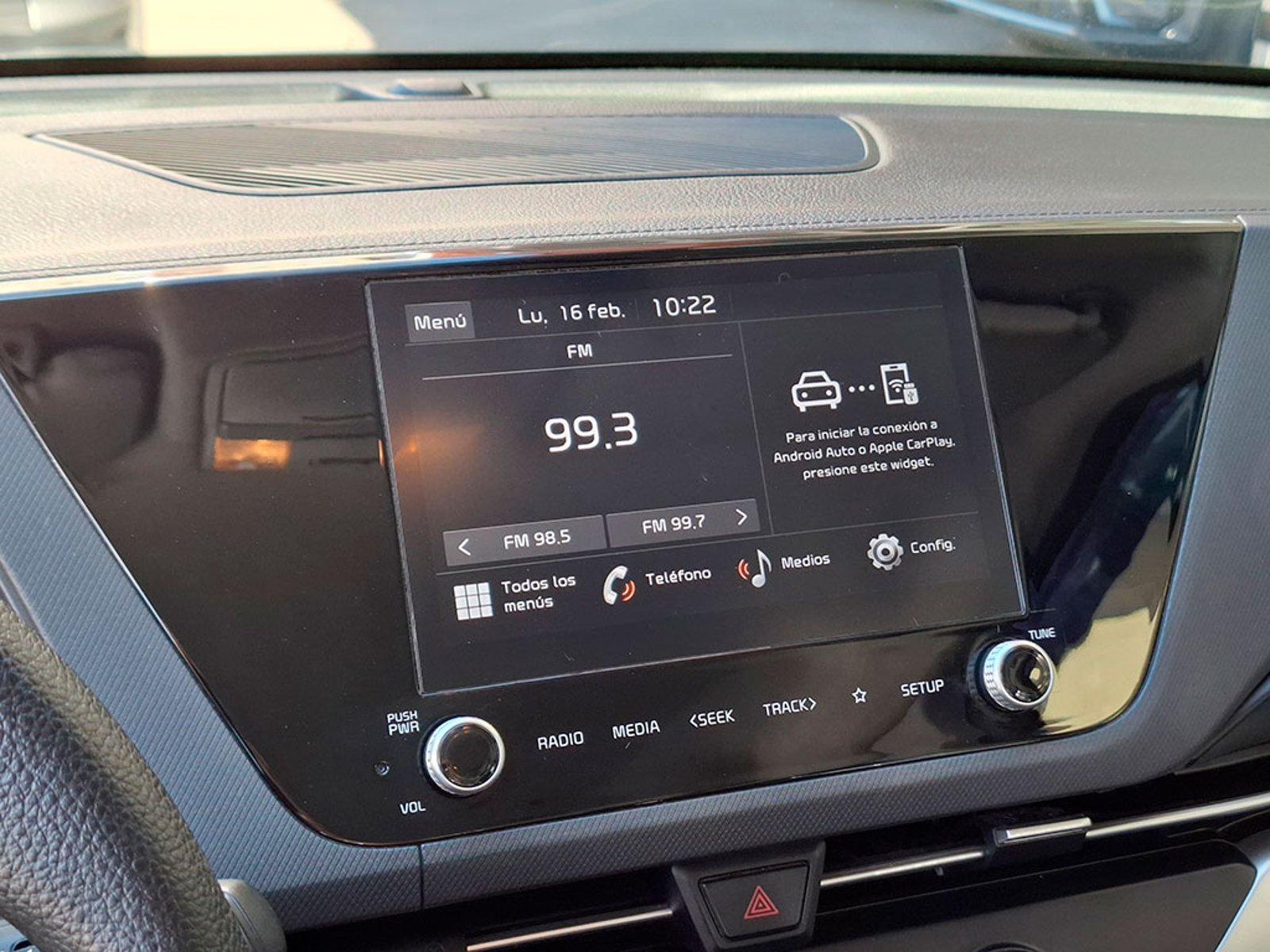 KIA CARENS LX 1.5L 6MT 7P 2024 - Imagen 14 de 20