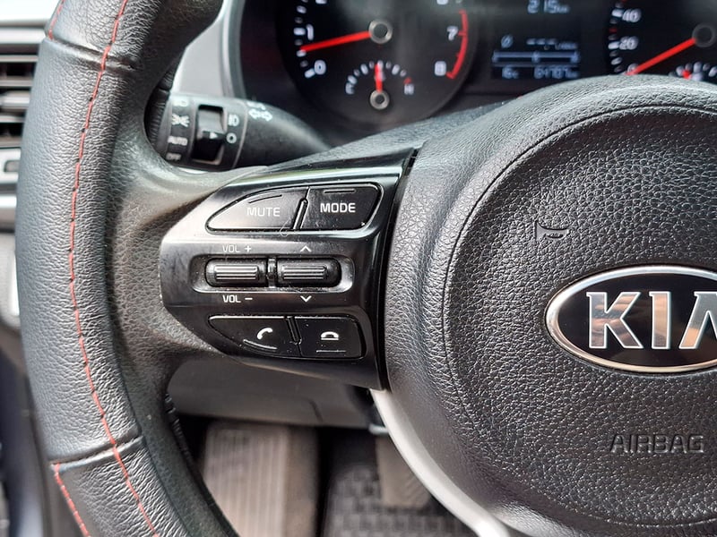 Kia RIO 4 LX 1.4L 6MT AC 2020 - Imagen 11 de 20
