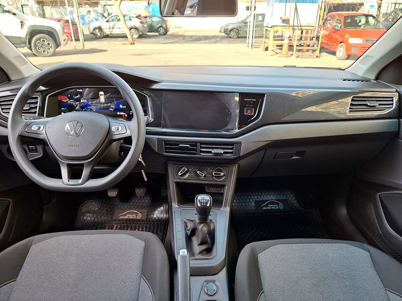 Volkswagen POLO 1.6 COMFORTLINE 2025 - Imagen 9 de 20