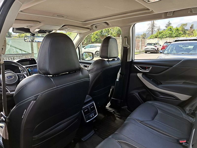 Subaru FORESTER AWD AT 2023 - Imagen 10 de 15