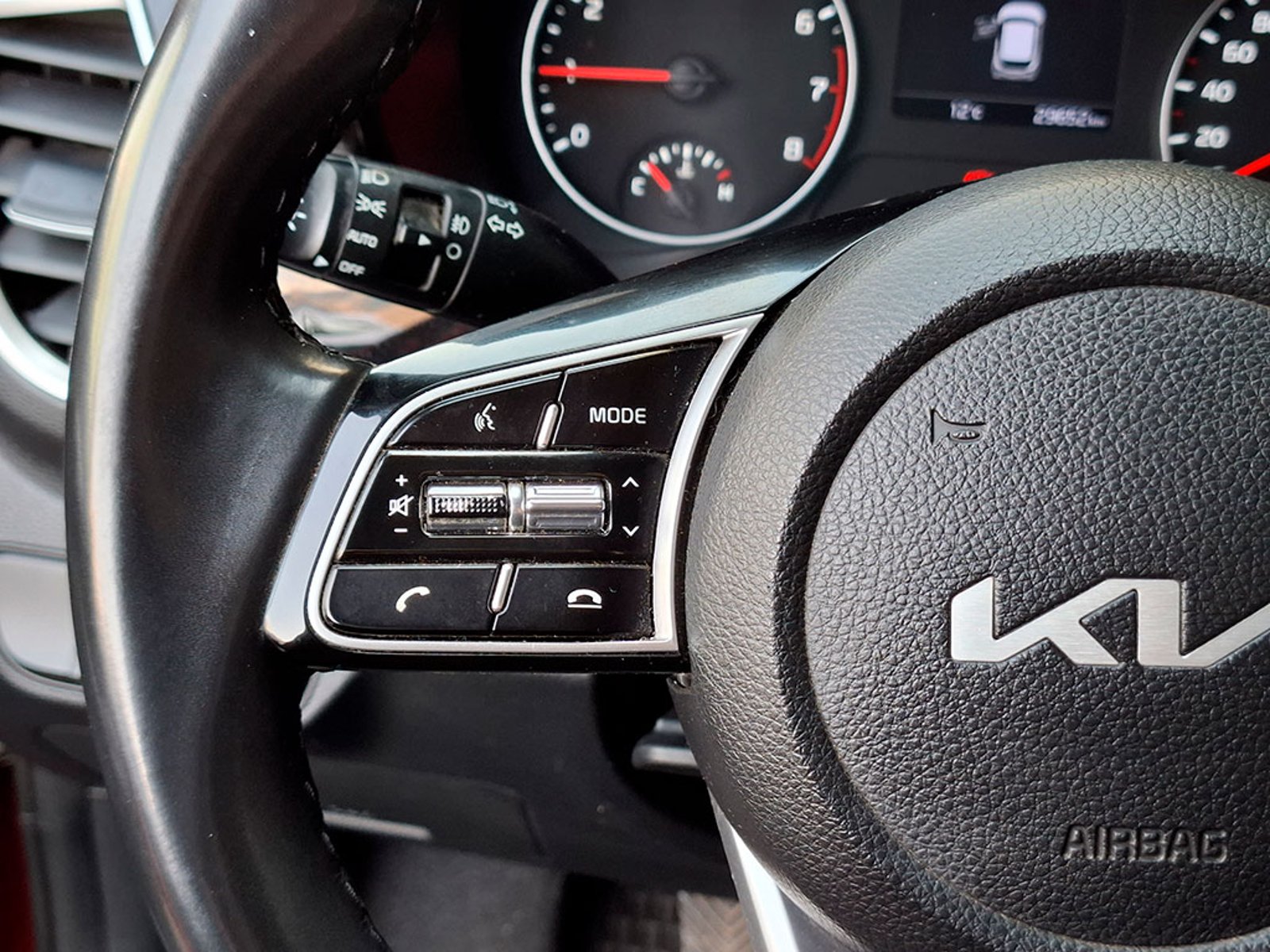 Kia SELTOS MPI 6MT 1.6 2022 - Imagen 11 de 20