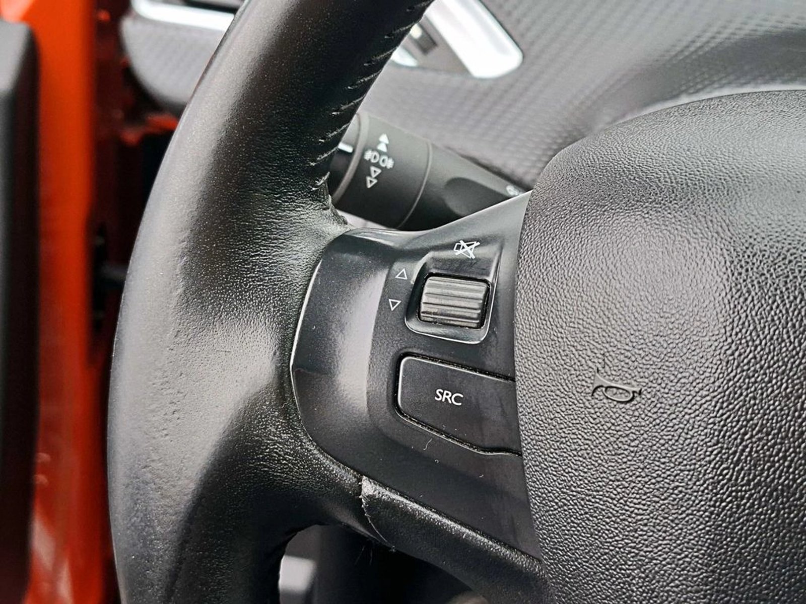 Peugeot 208 1.5 ACTIVE PACK BLUEHDI  MT 2021 - Imagen 12 de 17