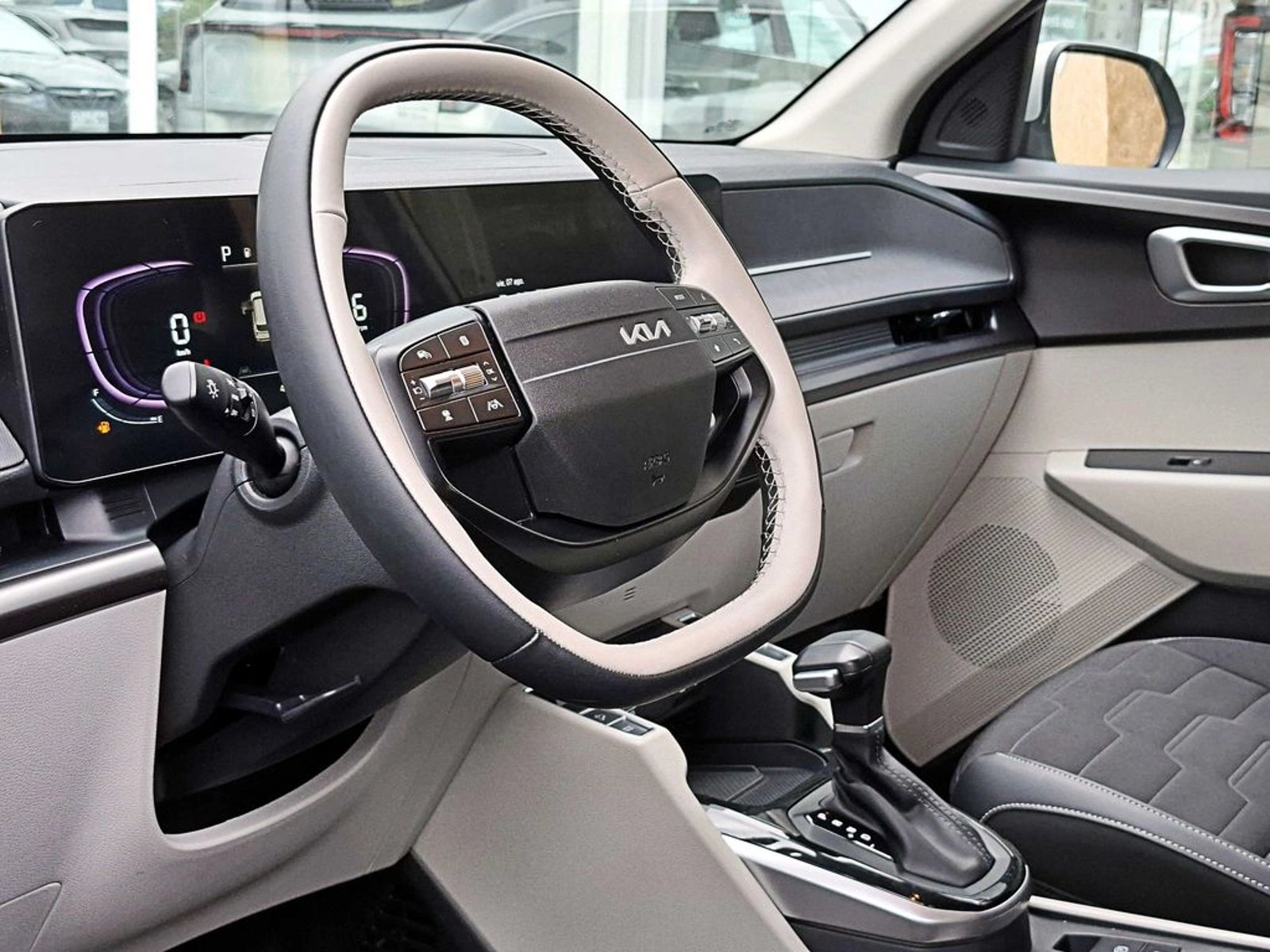Kia CARENS EX 1.5 AT 2026 - Imagen 8 de 17