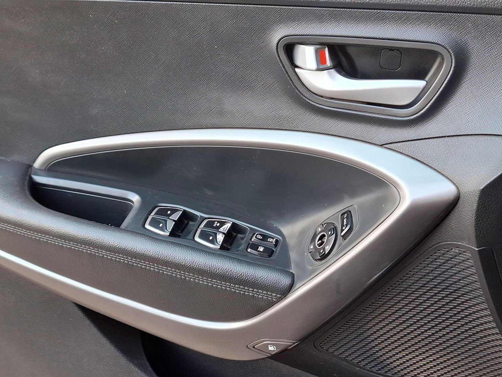 HYUNDAI SANTA FE 2.4 DM 2017 - Imagen 19 de 20