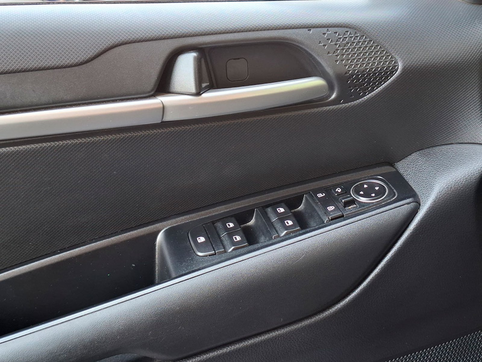 Kia SONET EX 1.5L IVT FULL 2024 - Imagen 19 de 20