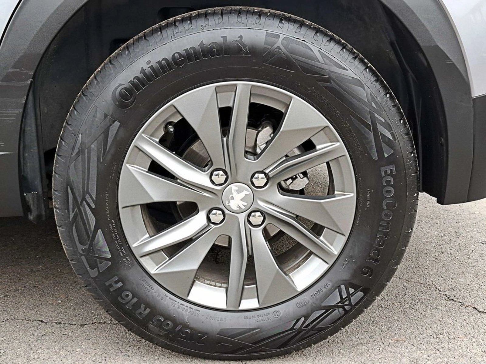 Peugeot 2008 1.2 ACTIVE PURETECH 130 4X2 MT 5P 2022 - Foto 4 de 18