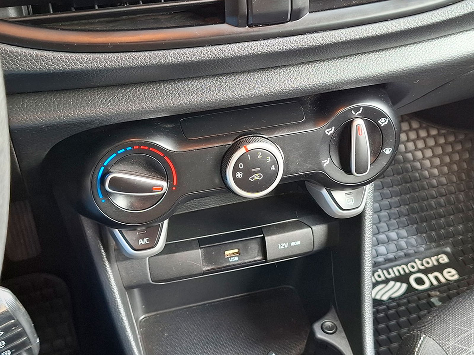 Kia MORNING 1.2 2023 - Imagen 16 de 20