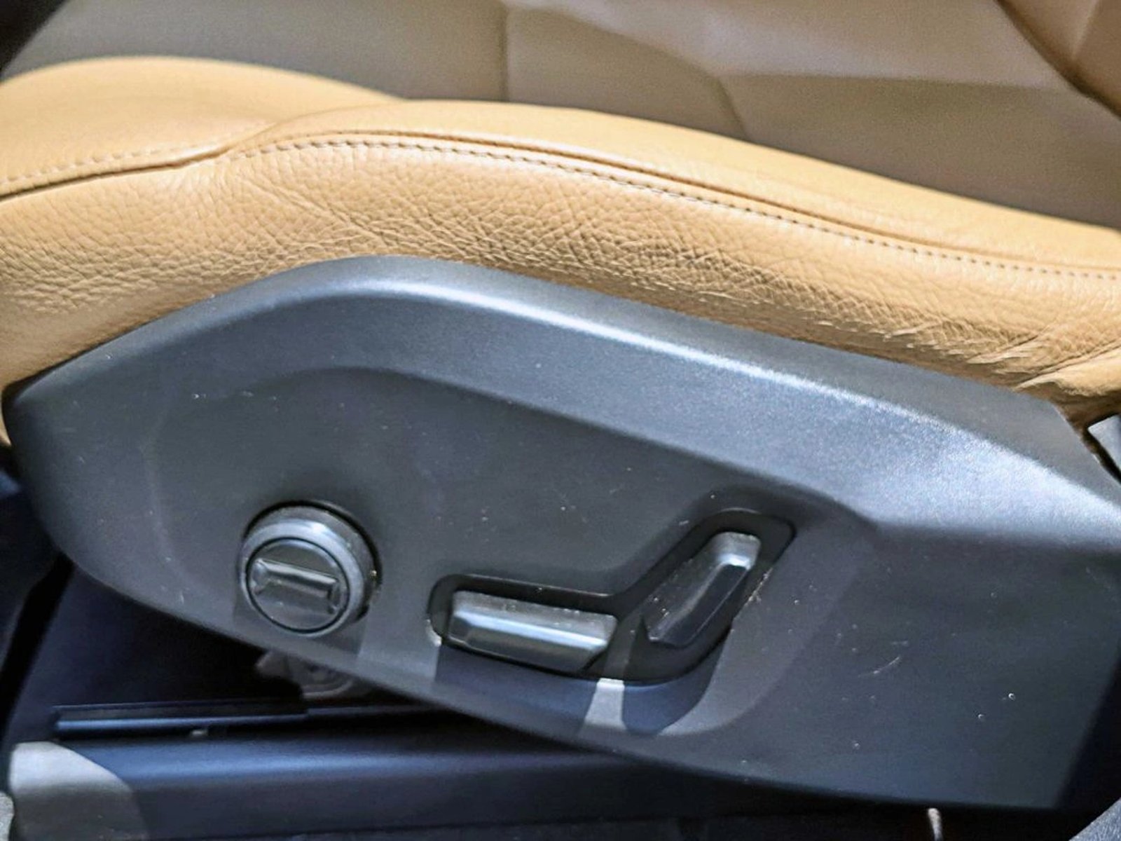 VOLVO XC60 2.0 T5  4X4 AT 5P 2021 - Imagen 12 de 19
