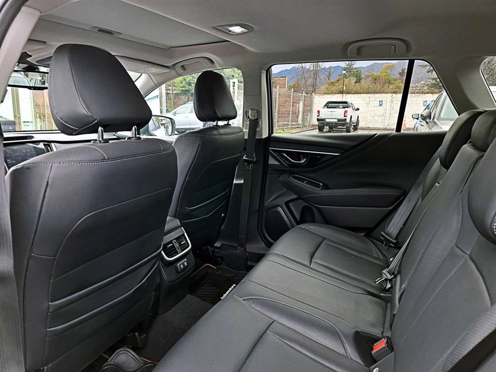 Subaru OUTBACK 2.5 AWD FIELD EDITION AT 4X4 2023 - Imagen 12 de 19