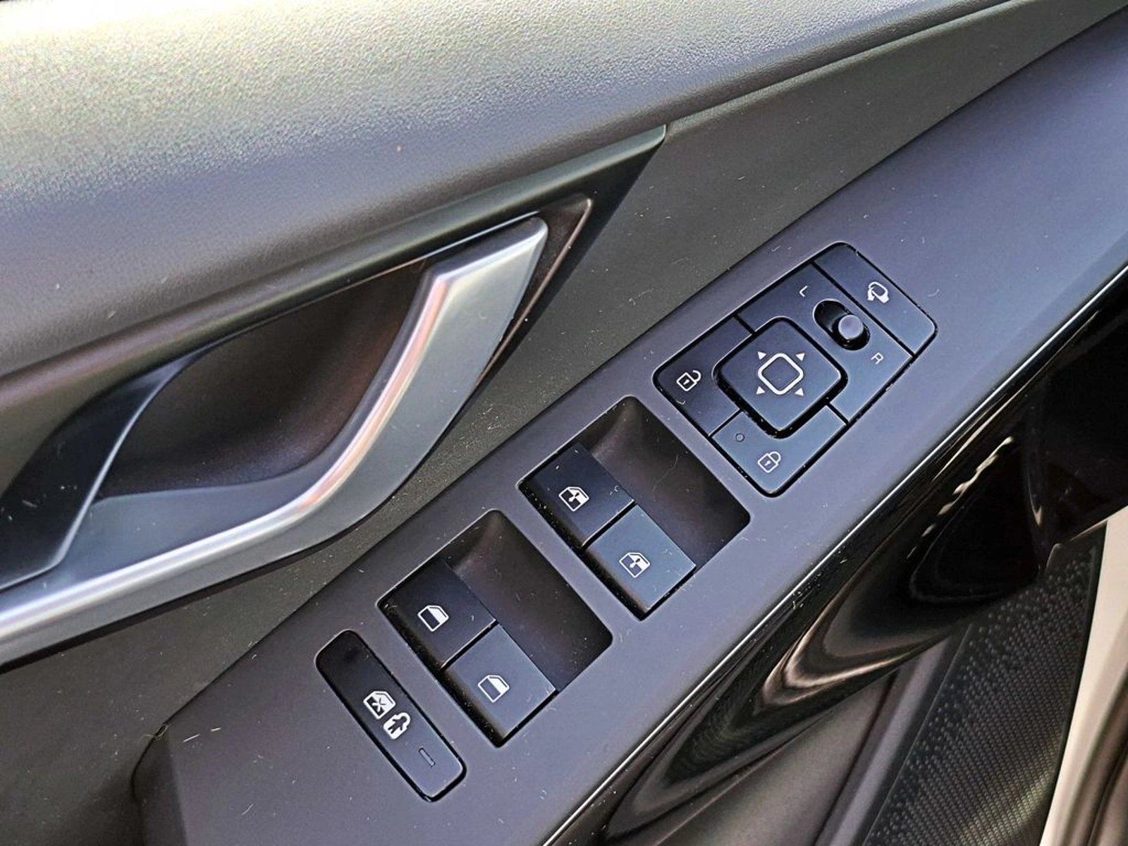 Kia NIRO EV ELECTRICO LX 4X2 AT 5P 2023 - Imagen 9 de 17