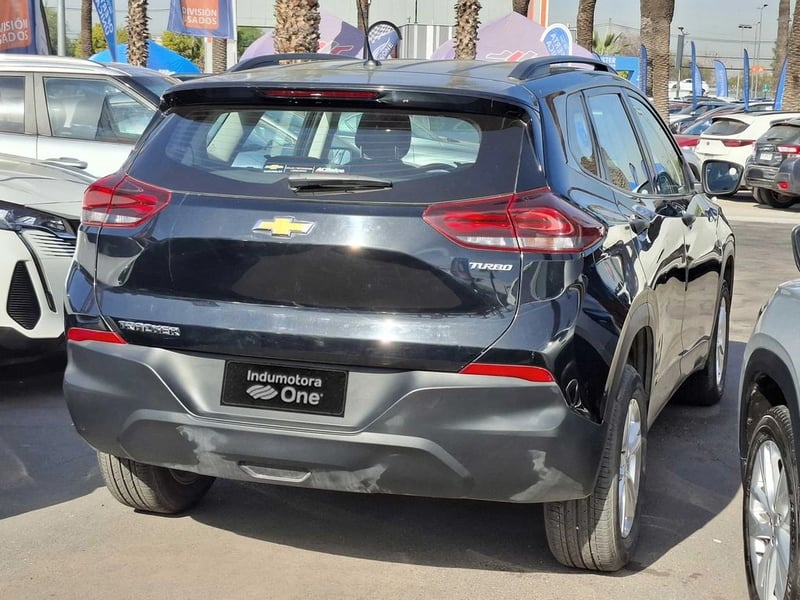 Chevrolet TRACKER 1.2T LS MT 5P 2022 - Imagen 4 de 18