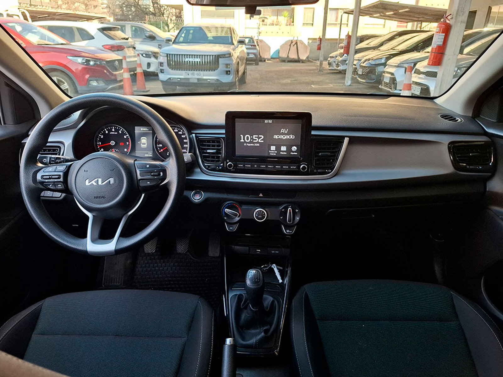 Kia RIO 4 EX 1.4L 6MT CI FULL 2023 - Imagen 9 de 20