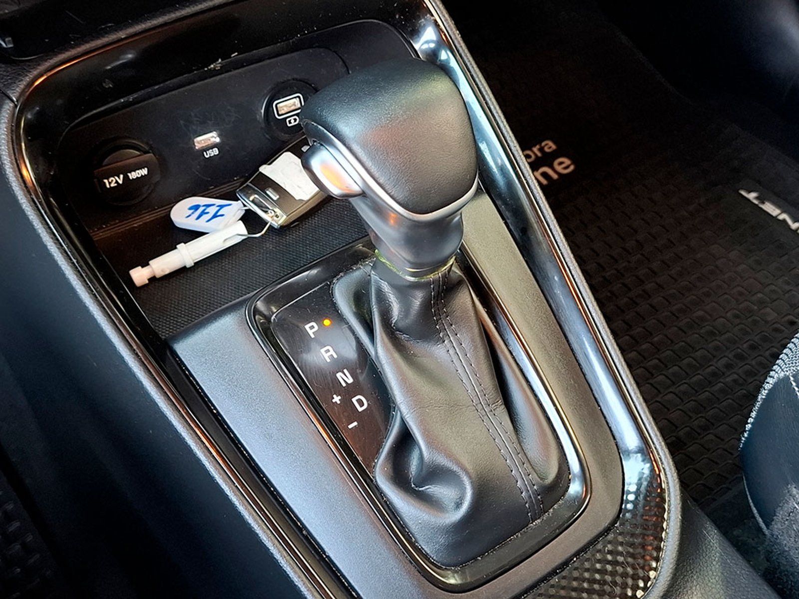 Kia SONET EX 1.5L IVT FULL 2024 - Imagen 17 de 20
