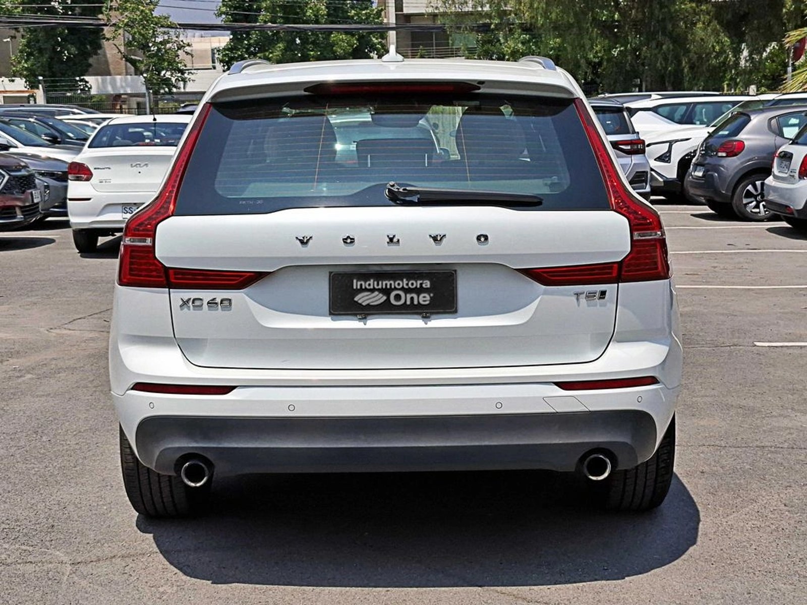VOLVO XC60 2.0 T5  4X4 AT 5P 2021 - Imagen 6 de 19