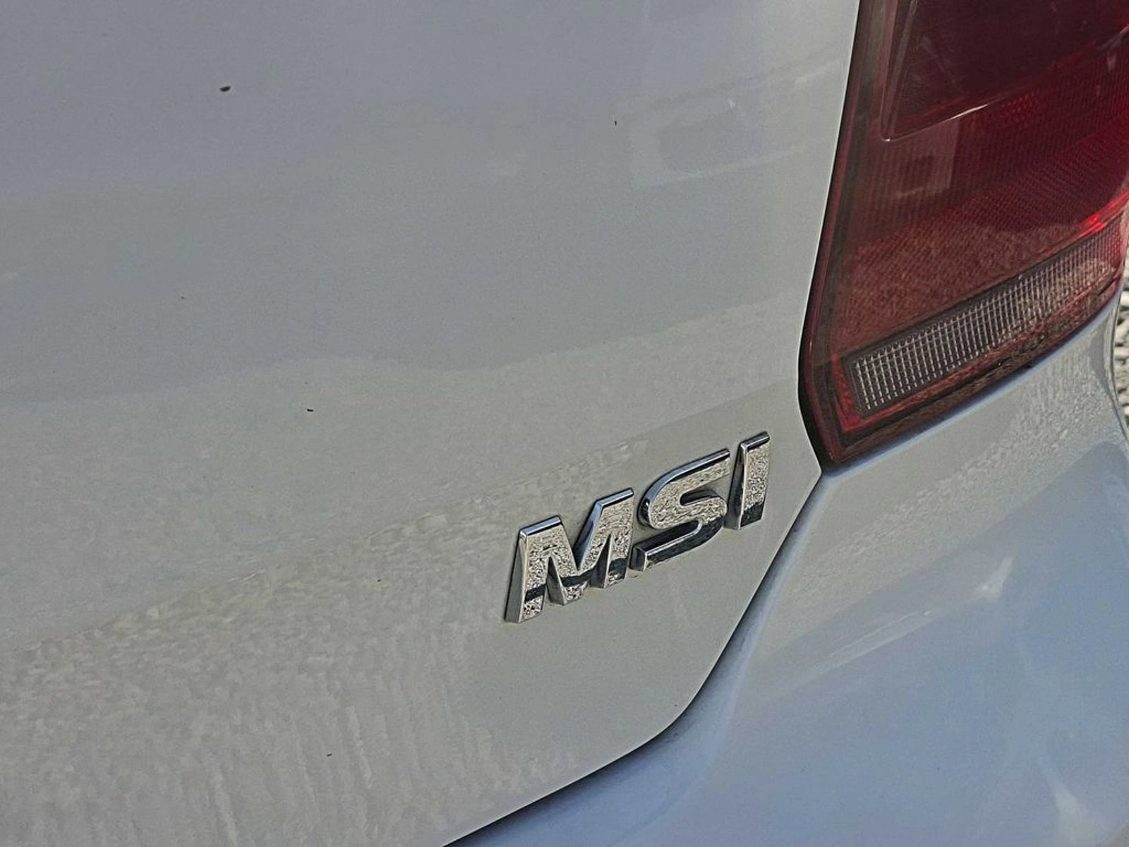 VOLKSWAGEN GOL MSI 1.6  4X2  MT 5P 2018 - Imagen 7 de 17