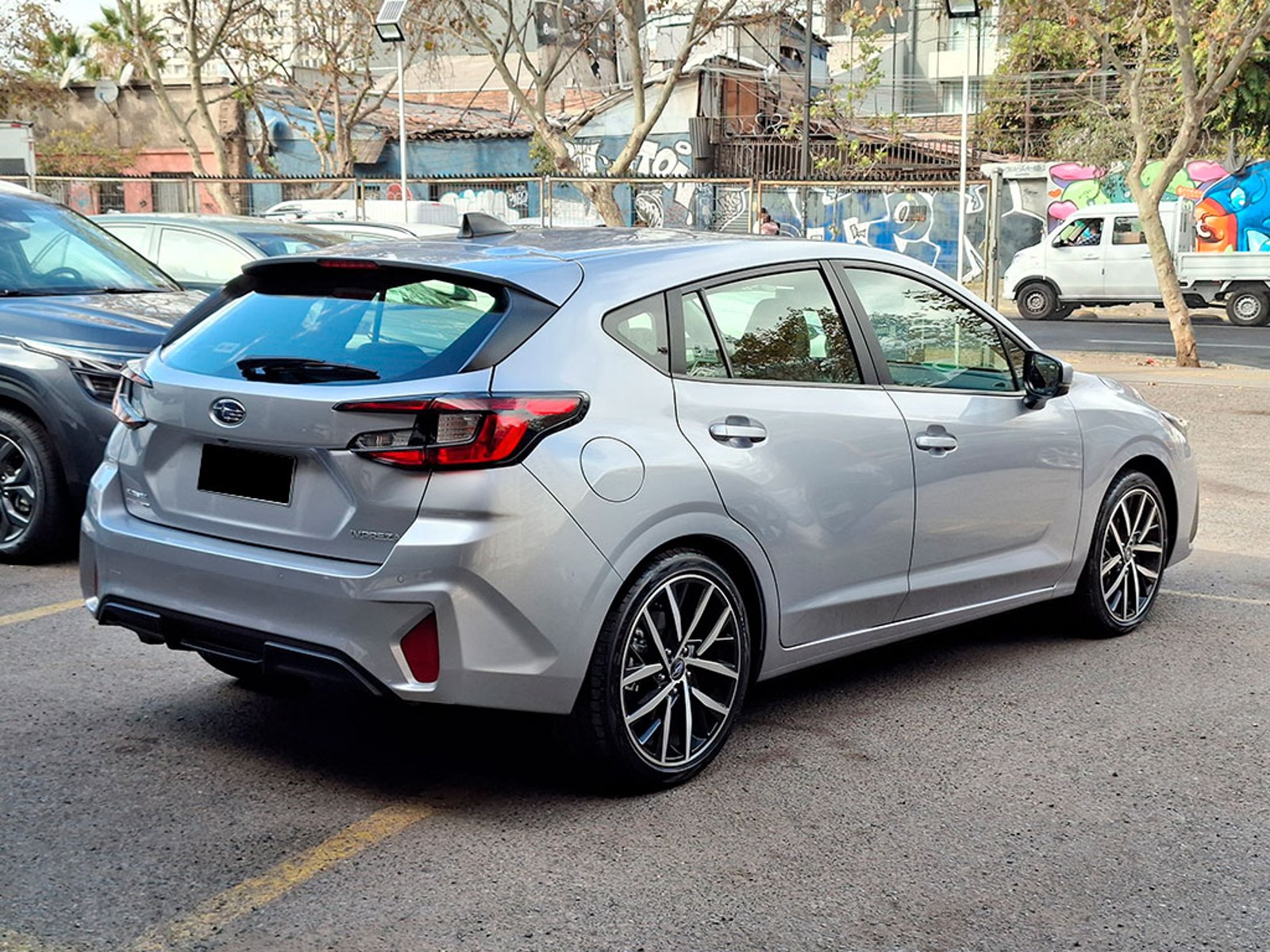 SUBARU IMPREZA 2.0 AWD CVT TOURING ES HK 2025 - Imagen 6 de 20