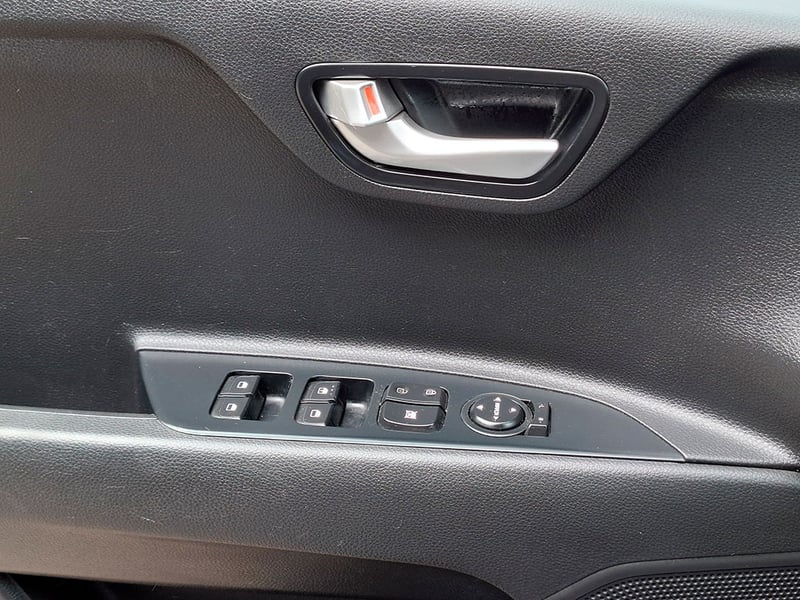 Kia RIO 4 LX 1.4L 6MT AC 2020 - Imagen 19 de 20