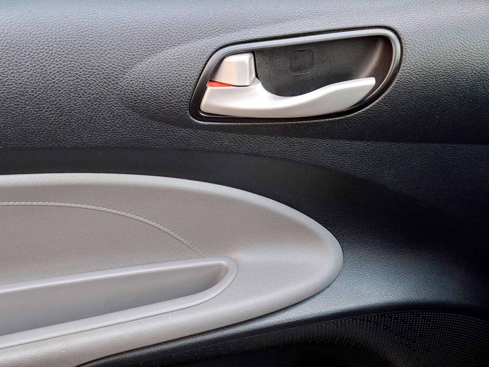 Kia SOLUTO LX 1.4L 5MT G LL 2025 - Imagen 18 de 20