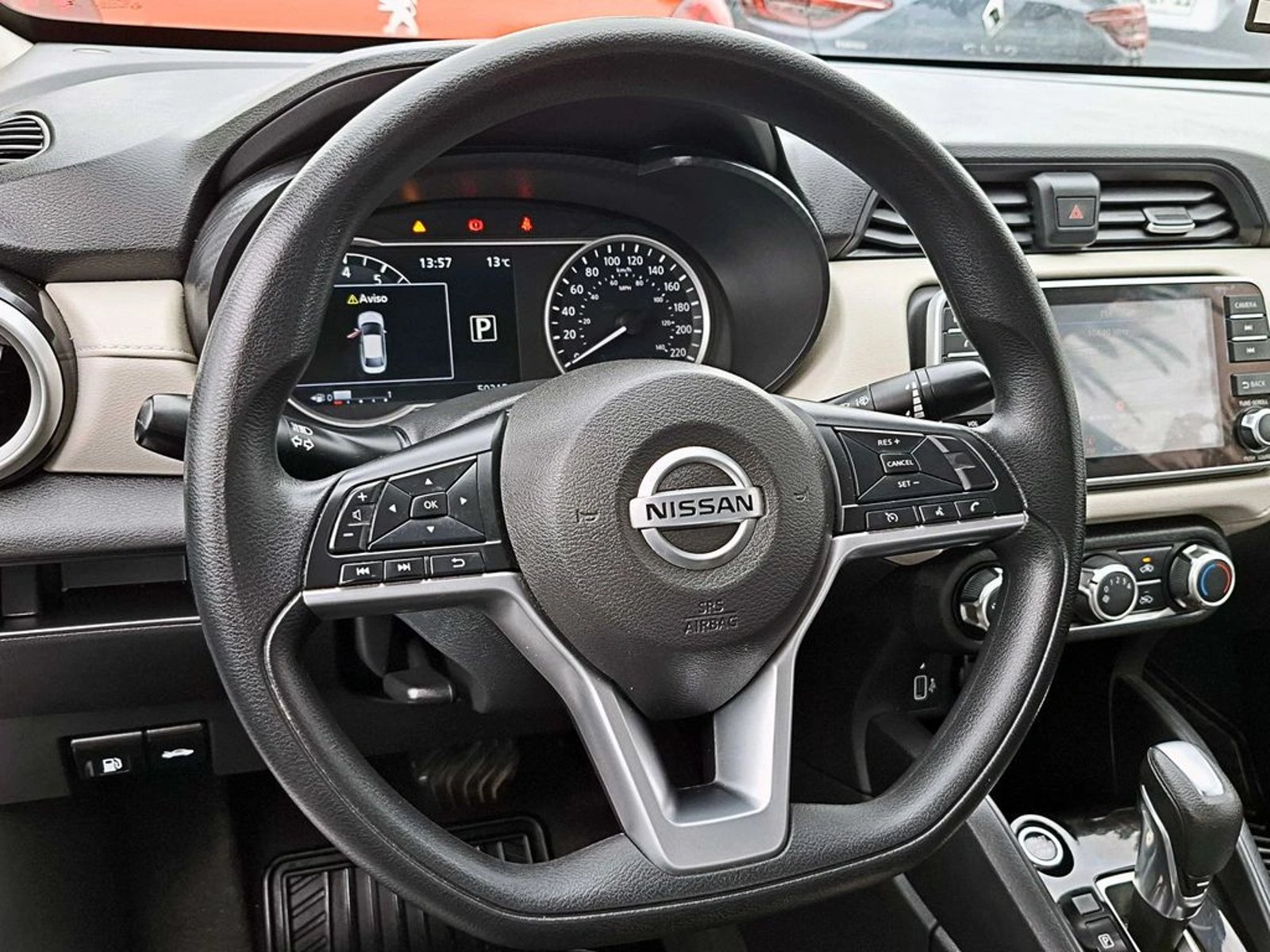 Nissan VERSA 1.6 ADVANCE  CVT AT 4P 2022 - Imagen 9 de 14