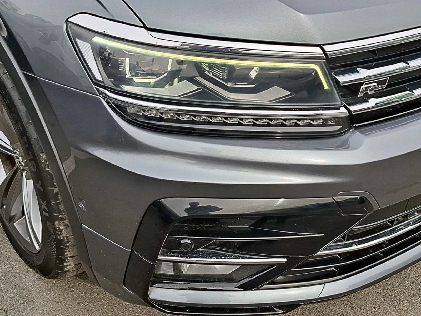 Volkswagen TIGUAN 2.0 TSI 4MOTION 4X4 AT 5P 2019 - Foto 4 de 20
