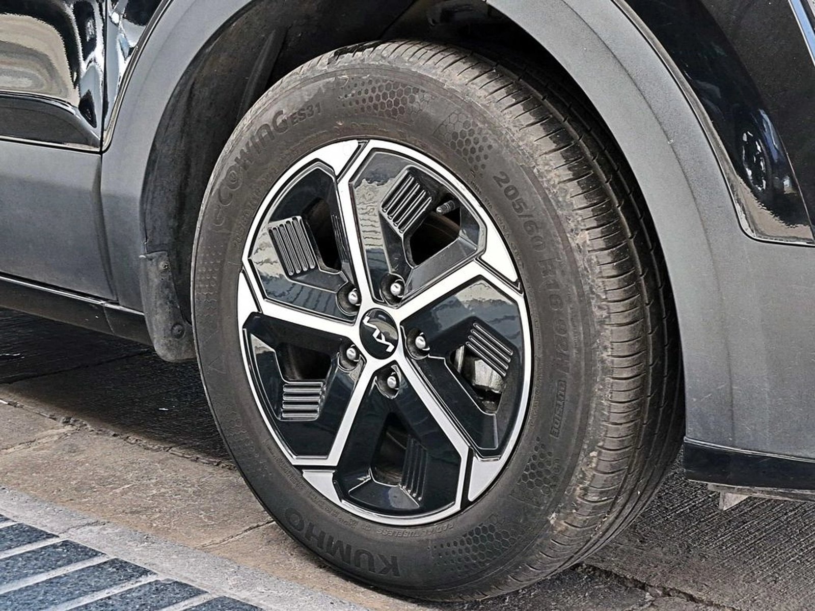Kia NIRO HEV 1.6 AT 2024 - Foto 4 de 15