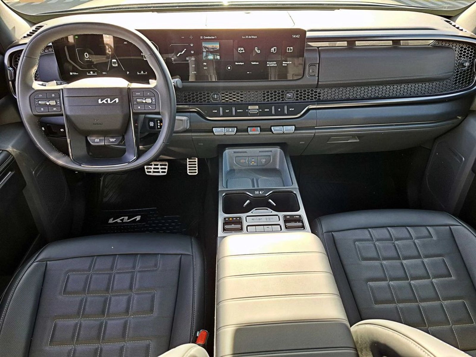 KIA TASMAN X-PRO AT 2026 - Imagen 13 de 18