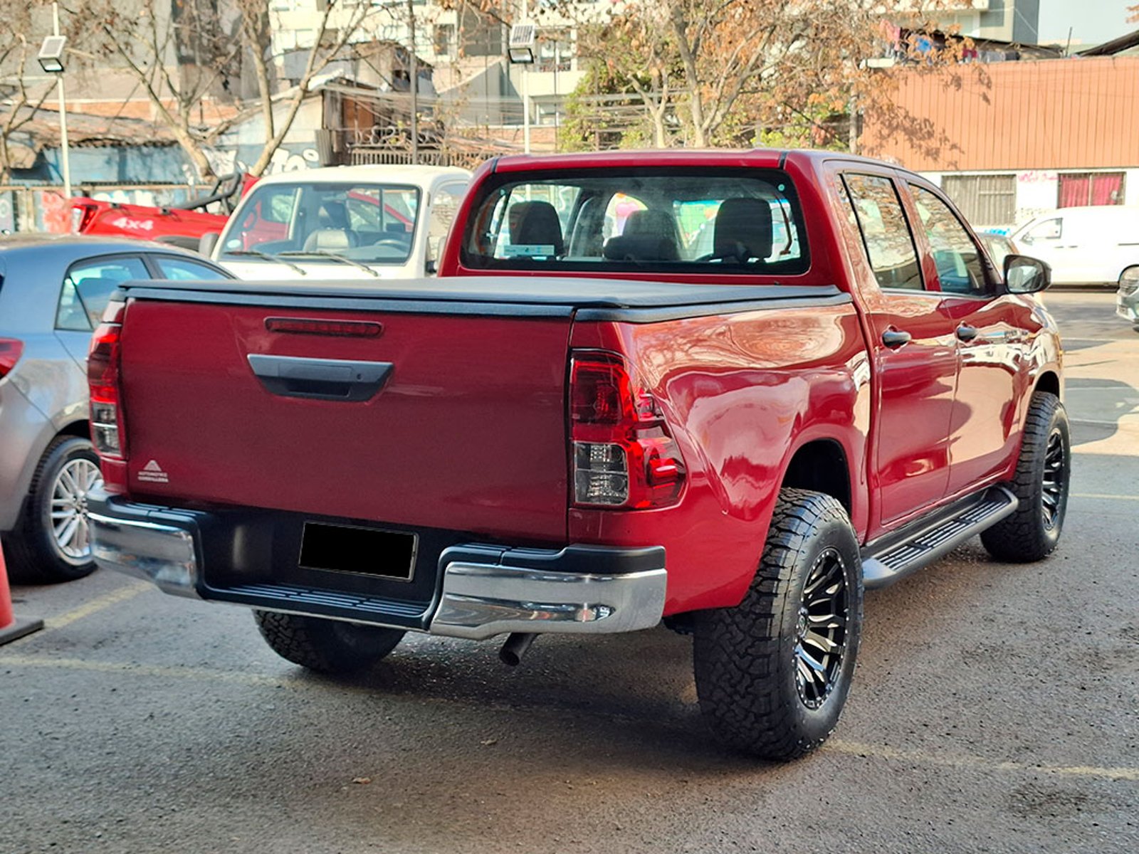TOYOTA HILUX D CAB DX 4X4 2.4 2023 - Imagen 6 de 20