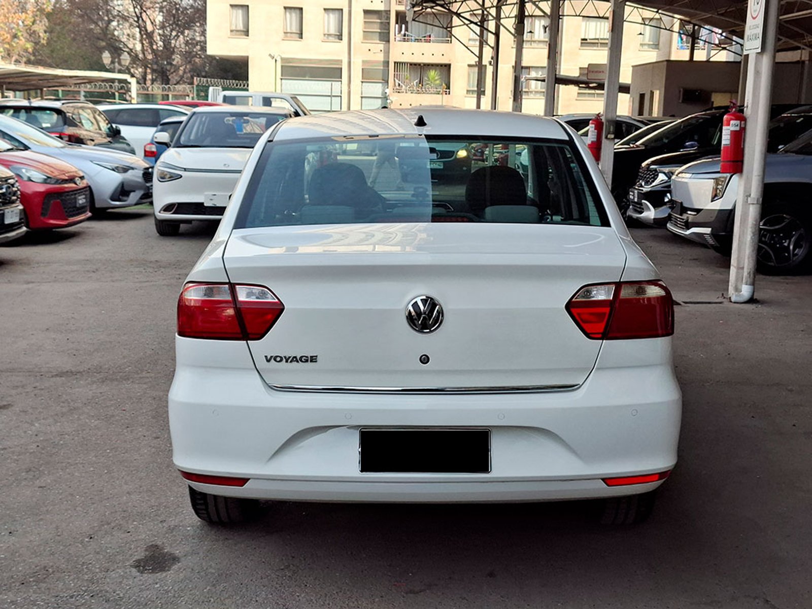 VOLKSWAGEN VOYAGE 1.6 HIGHLINE MT 2022 - Imagen 5 de 20