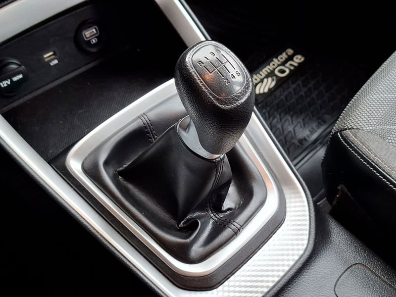 Kia SONET EX 1.5L 6MT ACC PLUS 2022 - Imagen 17 de 20