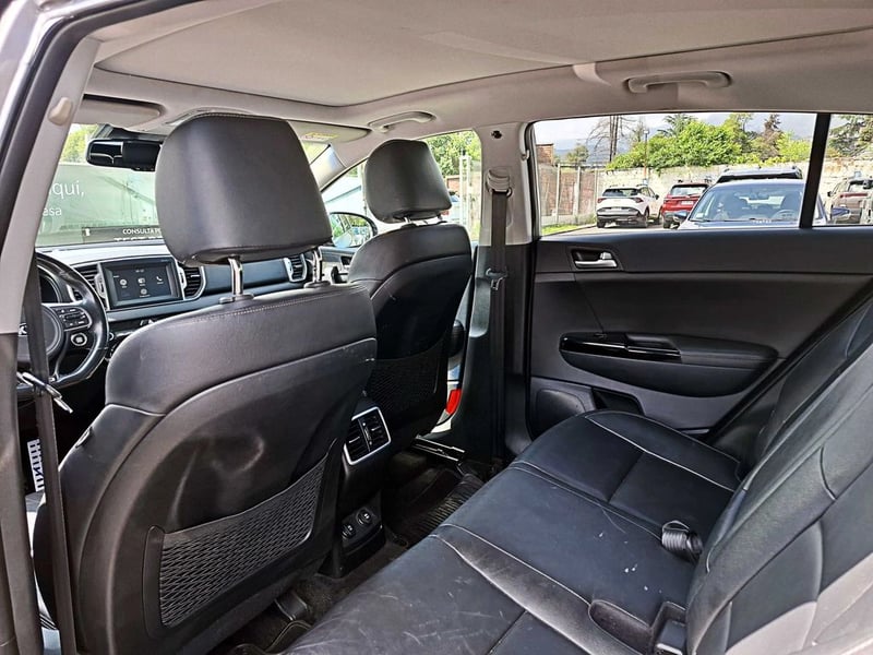 Kia SPORTAGE GTL 2.0 AT 2018 - Imagen 12 de 17