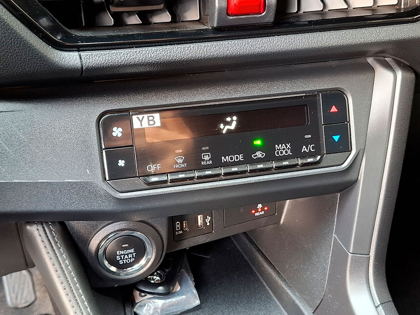 Toyota YARIS CROSS 1.5 MT AC 2025 - Imagen 16 de 20