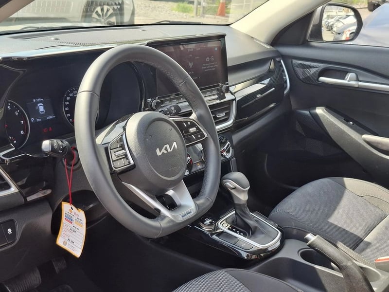 Kia SELTOS 1.6 EX 4X2  5P 2023 - Imagen 7 de 18