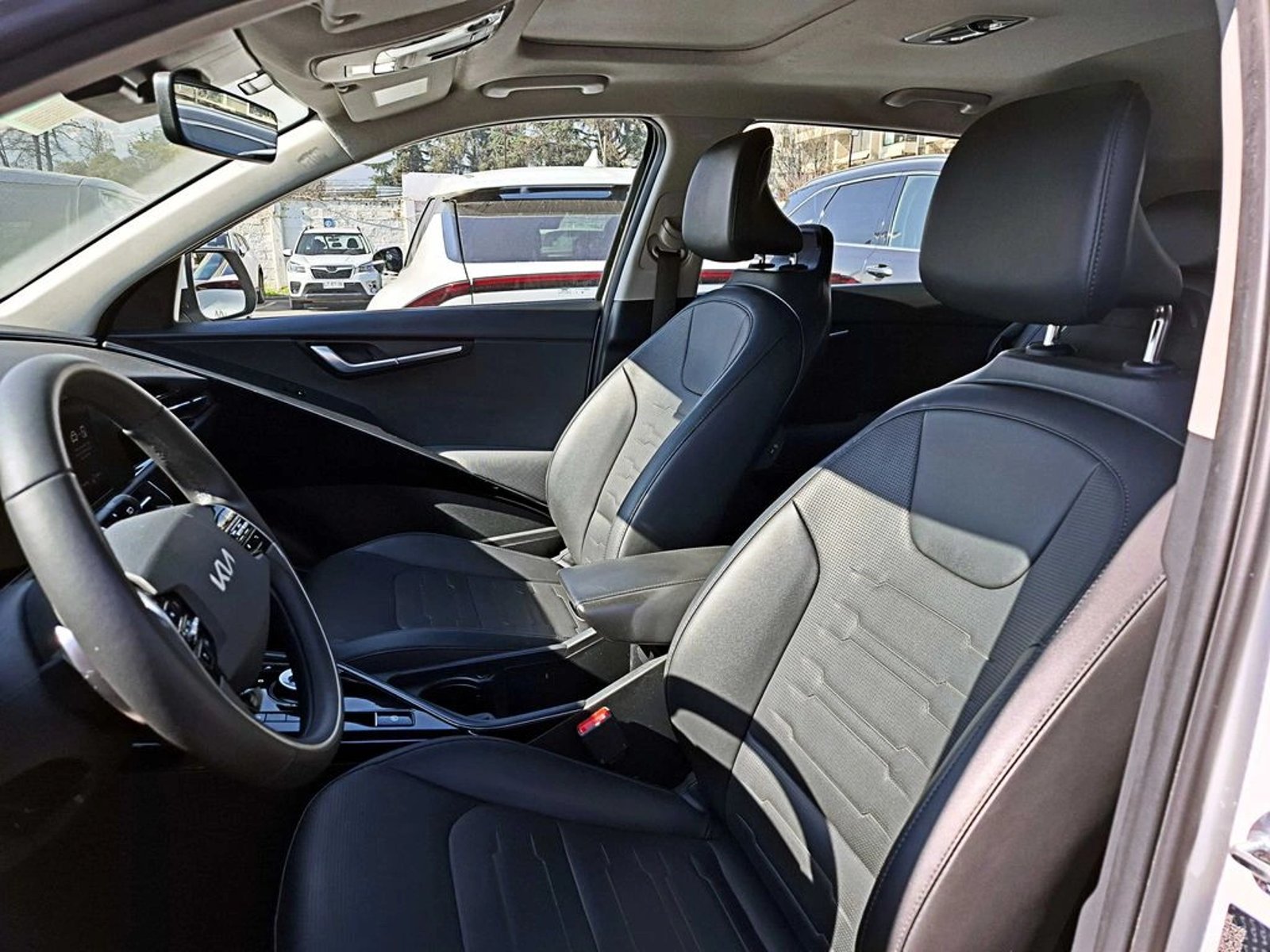 Kia NIRO EV ELECTRICO LX 4X2 AT 5P 2023 - Imagen 10 de 17