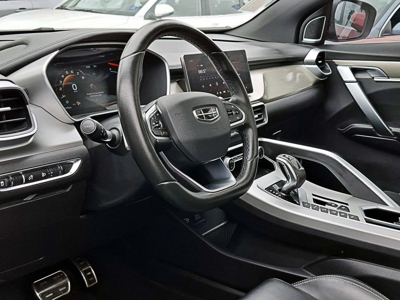 Geely COOLRAY 1.5 COMFORT 4X2 AT 5P 2023 - Imagen 9 de 17