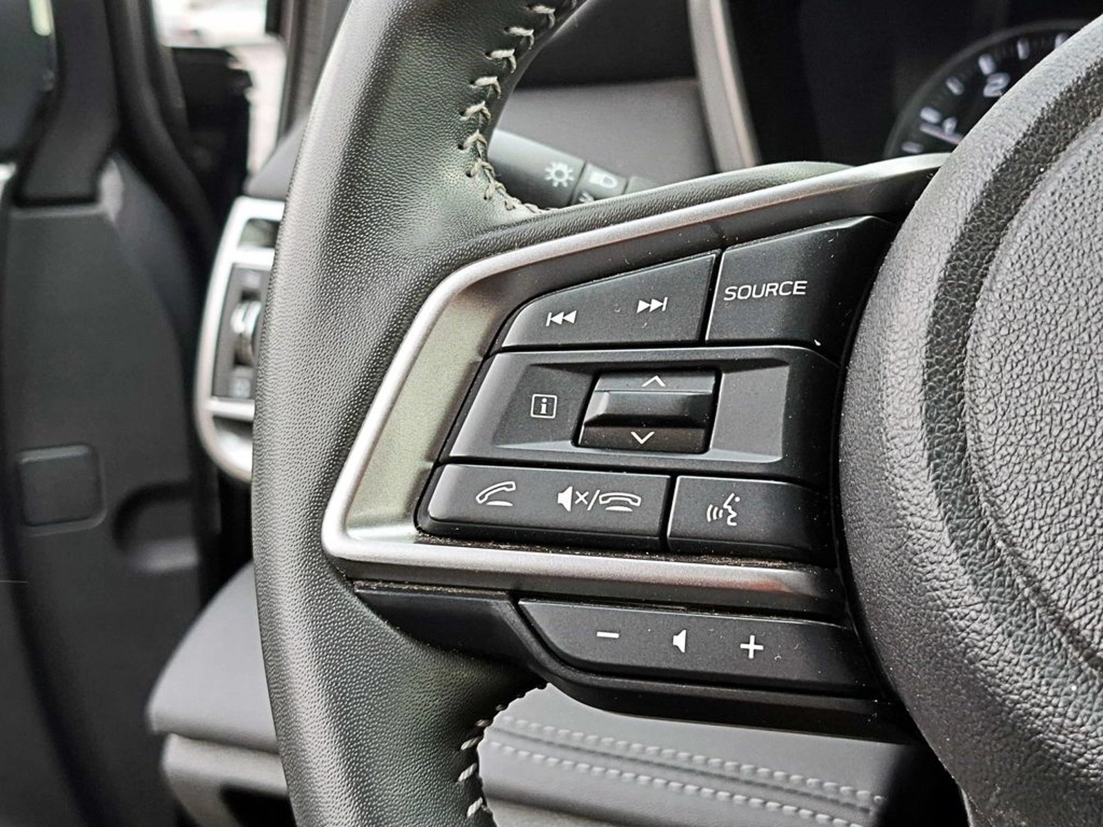 SUBARU OUTBACK 2.5 AWD AT 4X4 2023 - Imagen 15 de 19