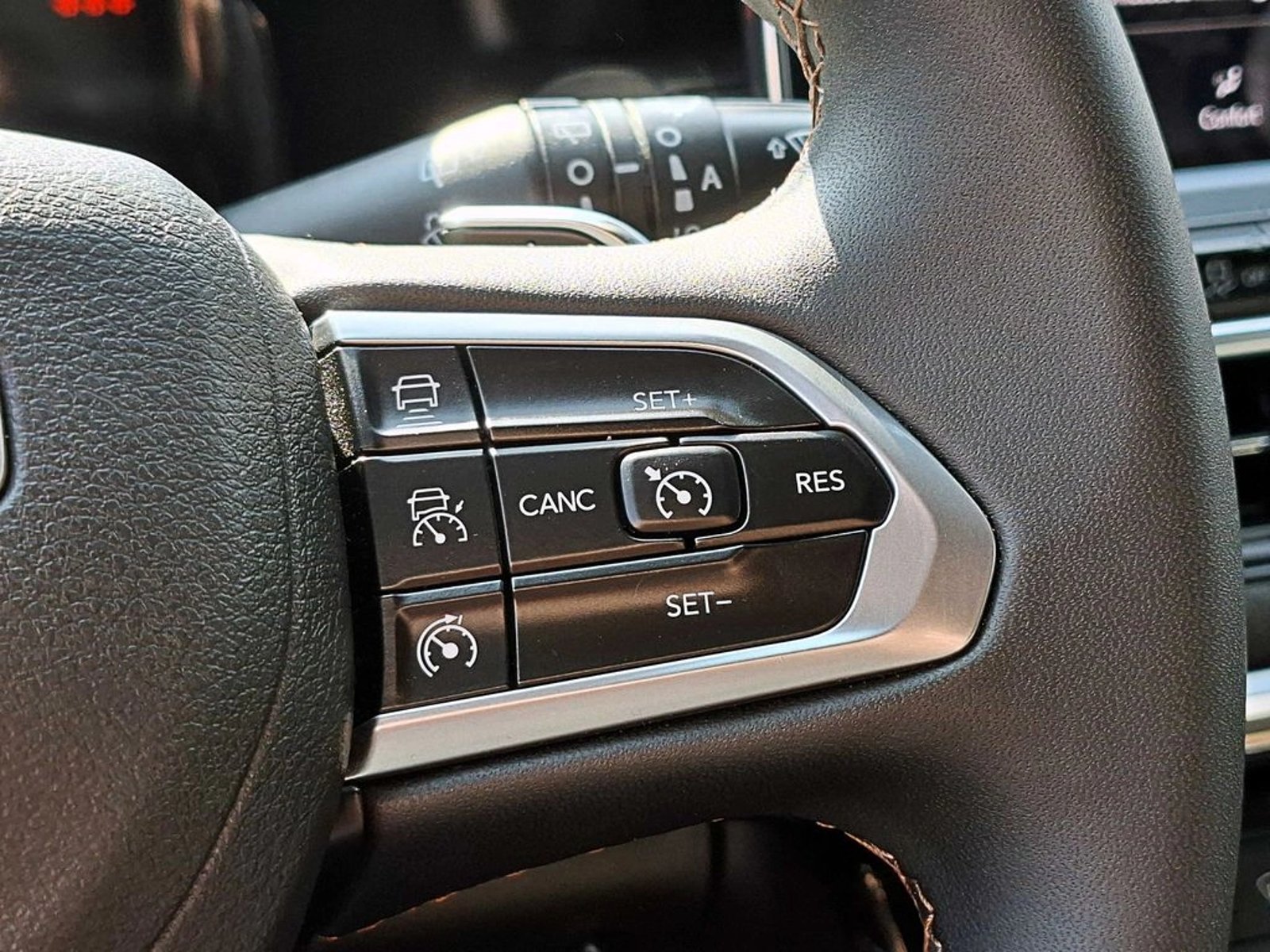 JEEP COMMANDER 1.3 LIMITED AT 2026 - Imagen 16 de 19