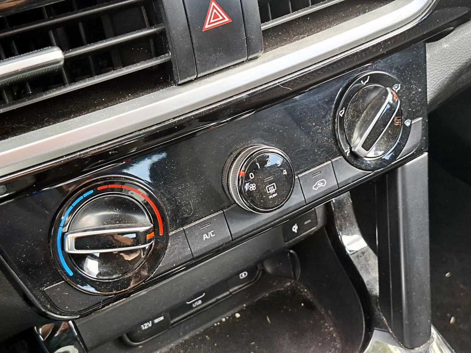 KIA SELTOS 1.6 EX 2023 - Imagen 17 de 18