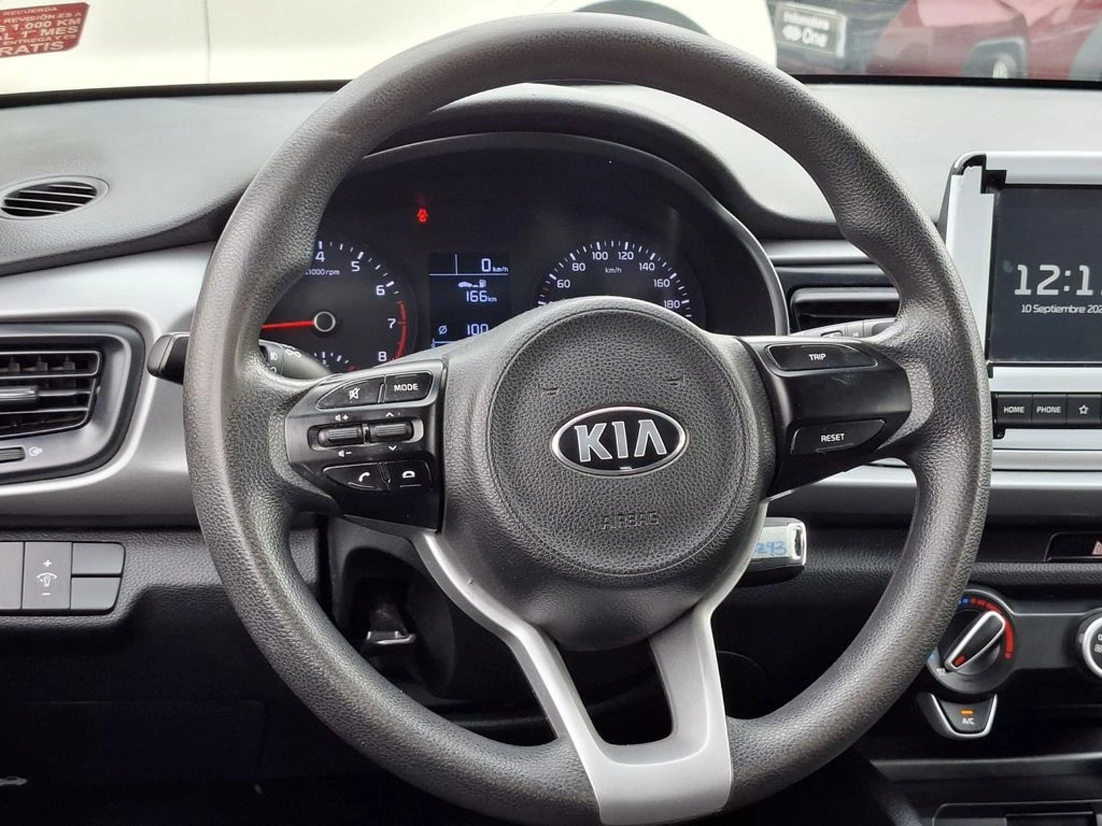 Kia RIO 5 LX 1.4 2022 - Imagen 12 de 18