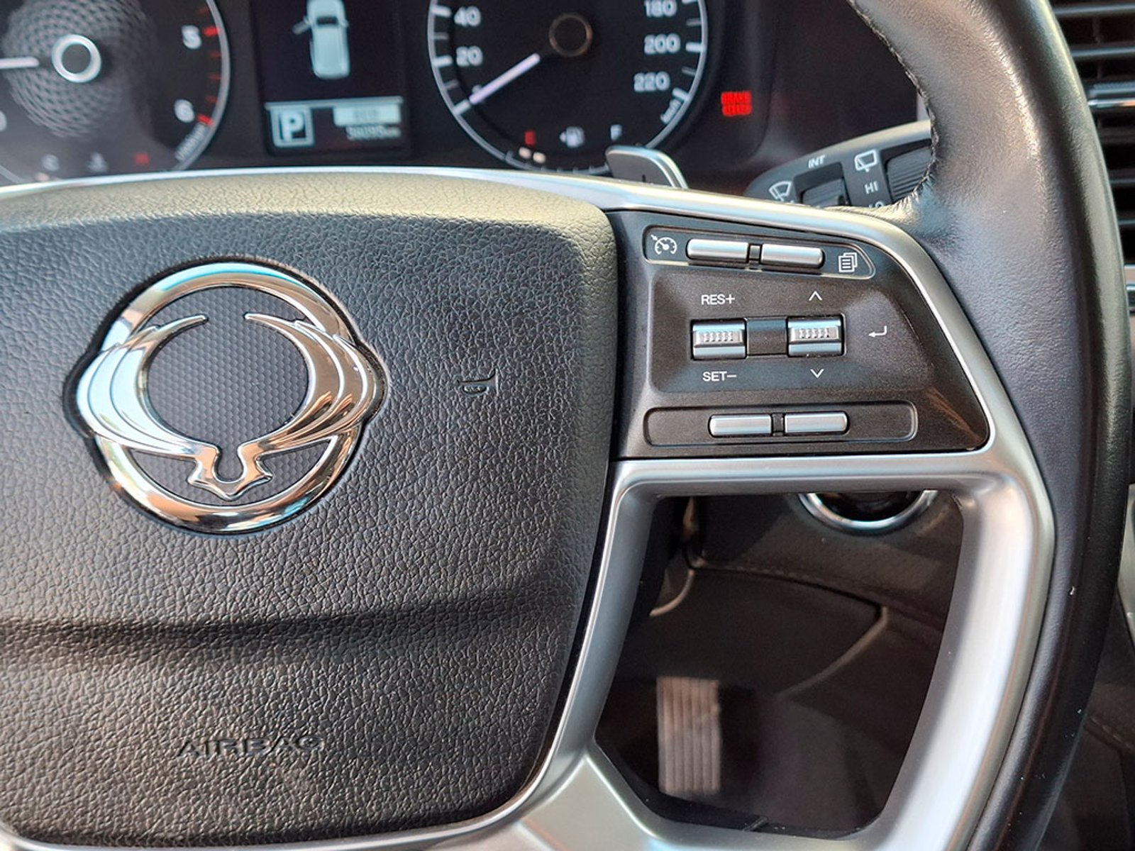 SSANGYONG REXTON 2.2T 2023 - Imagen 12 de 20