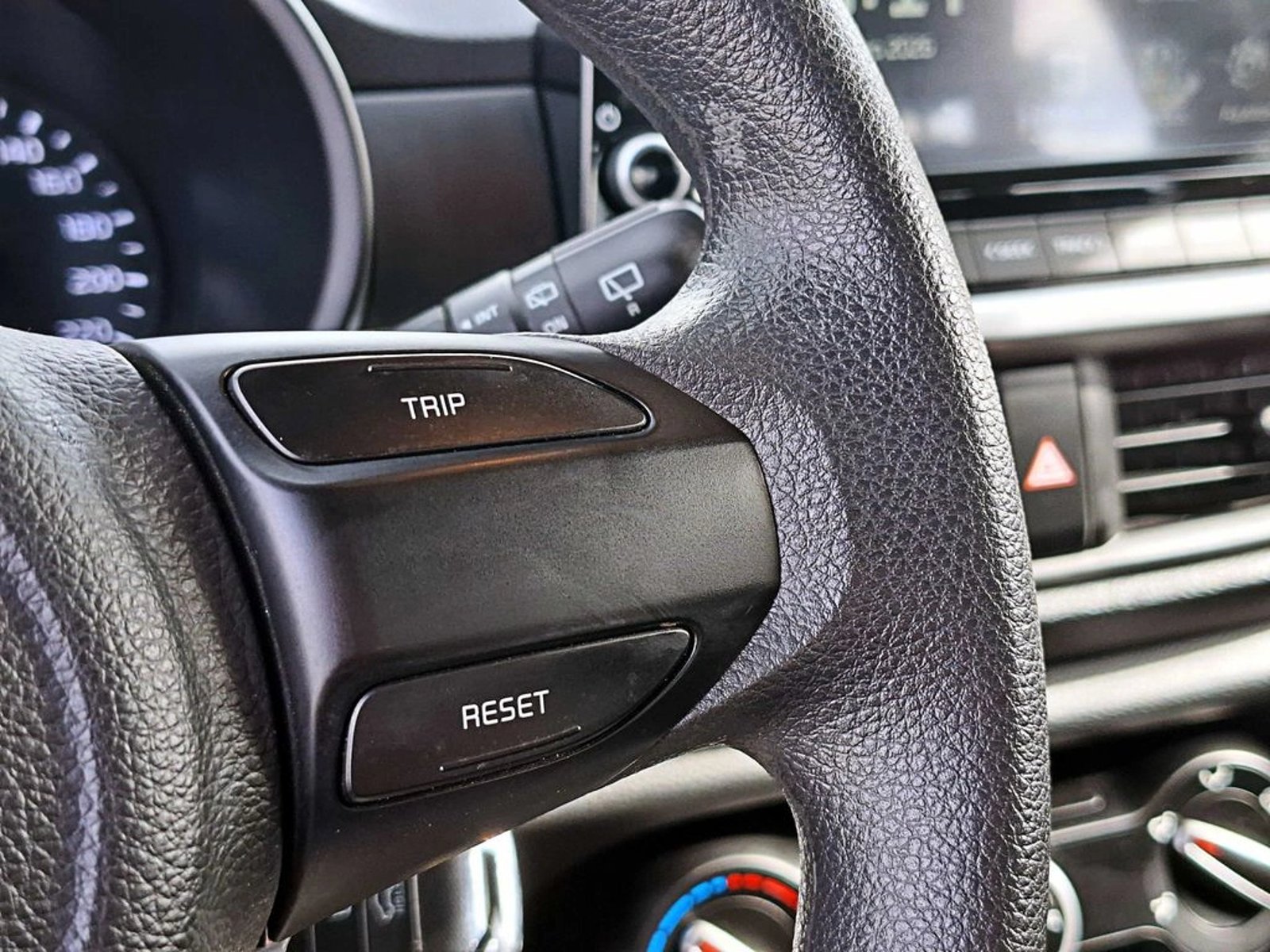 KIA MORNING 1.2  5MT EX 2024 - Imagen 17 de 20
