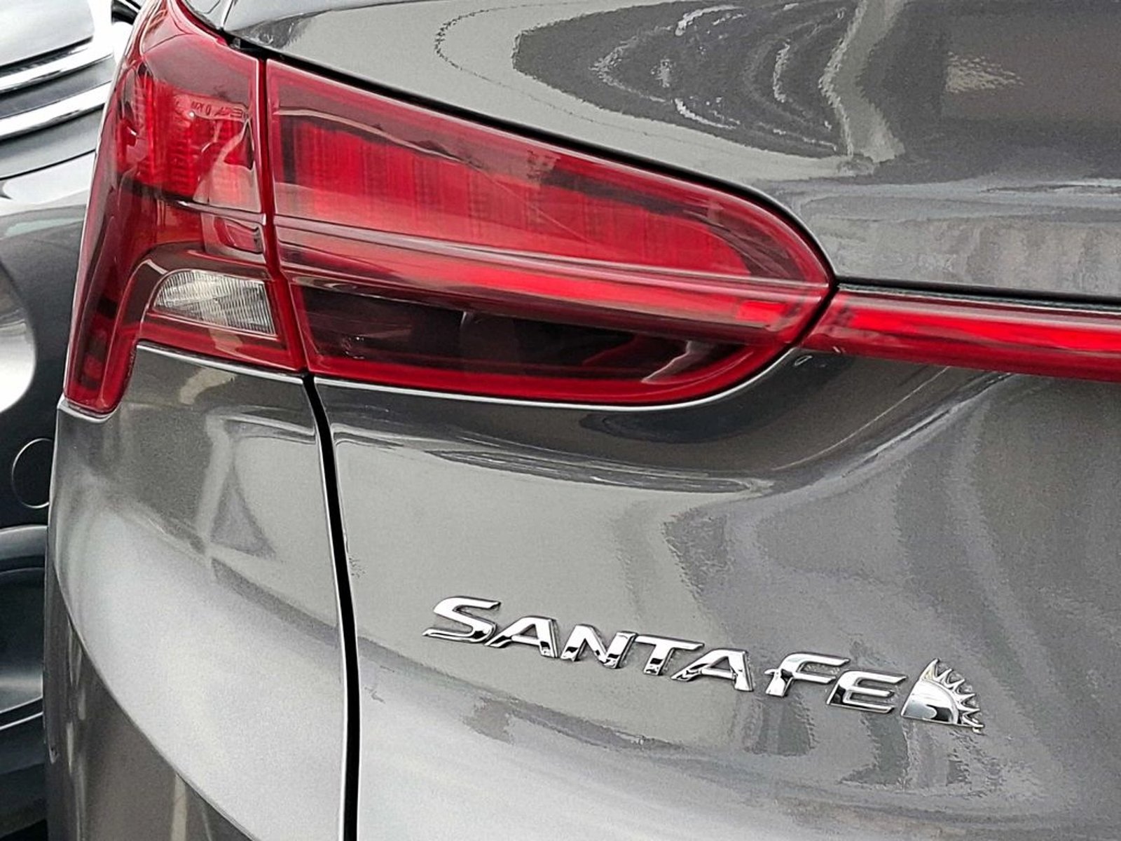 Hyundai SANTA FE 2.5 PLUS FL 4X2 AT 5P 2022 - Imagen 6 de 18