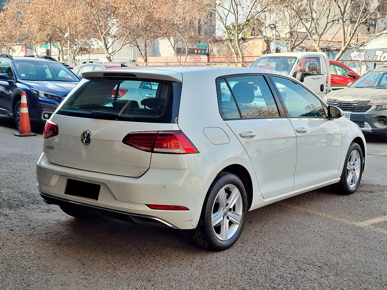 VOLKSWAGEN GOLF 1.6 AUT 2018 - Imagen 6 de 20
