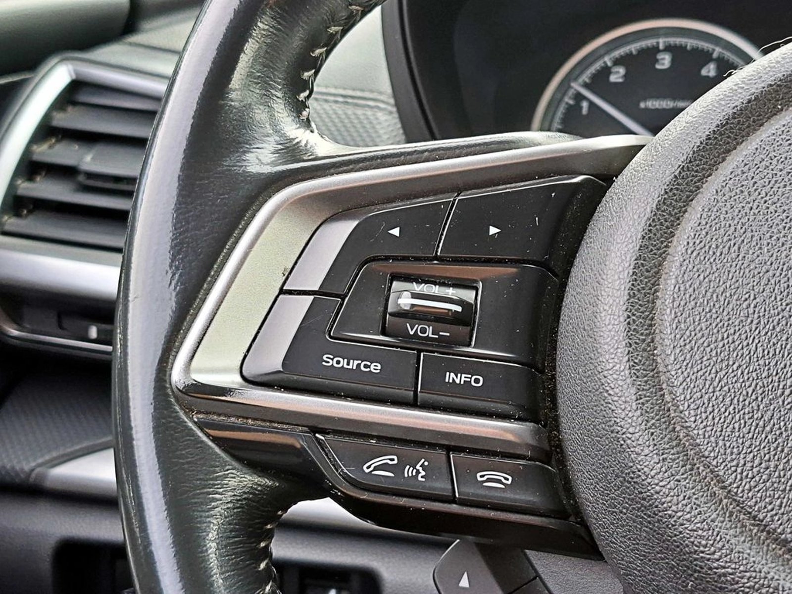 Subaru FORESTER 2.0I X AWD AT 5P 2020 - Imagen 14 de 19
