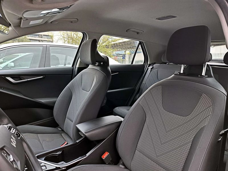 Kia NIRO HEV 1.6 2024 - Imagen 10 de 16