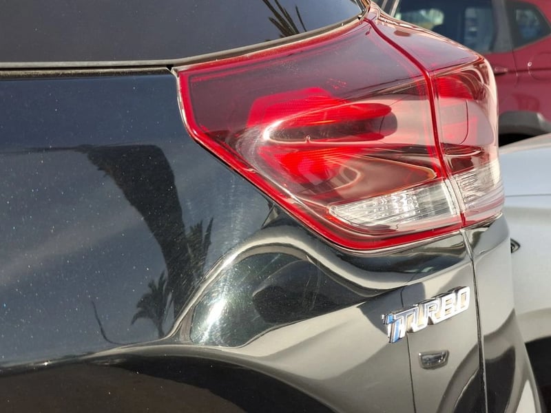Chevrolet TRACKER 1.2T LS MT 5P 2022 - Imagen 6 de 18