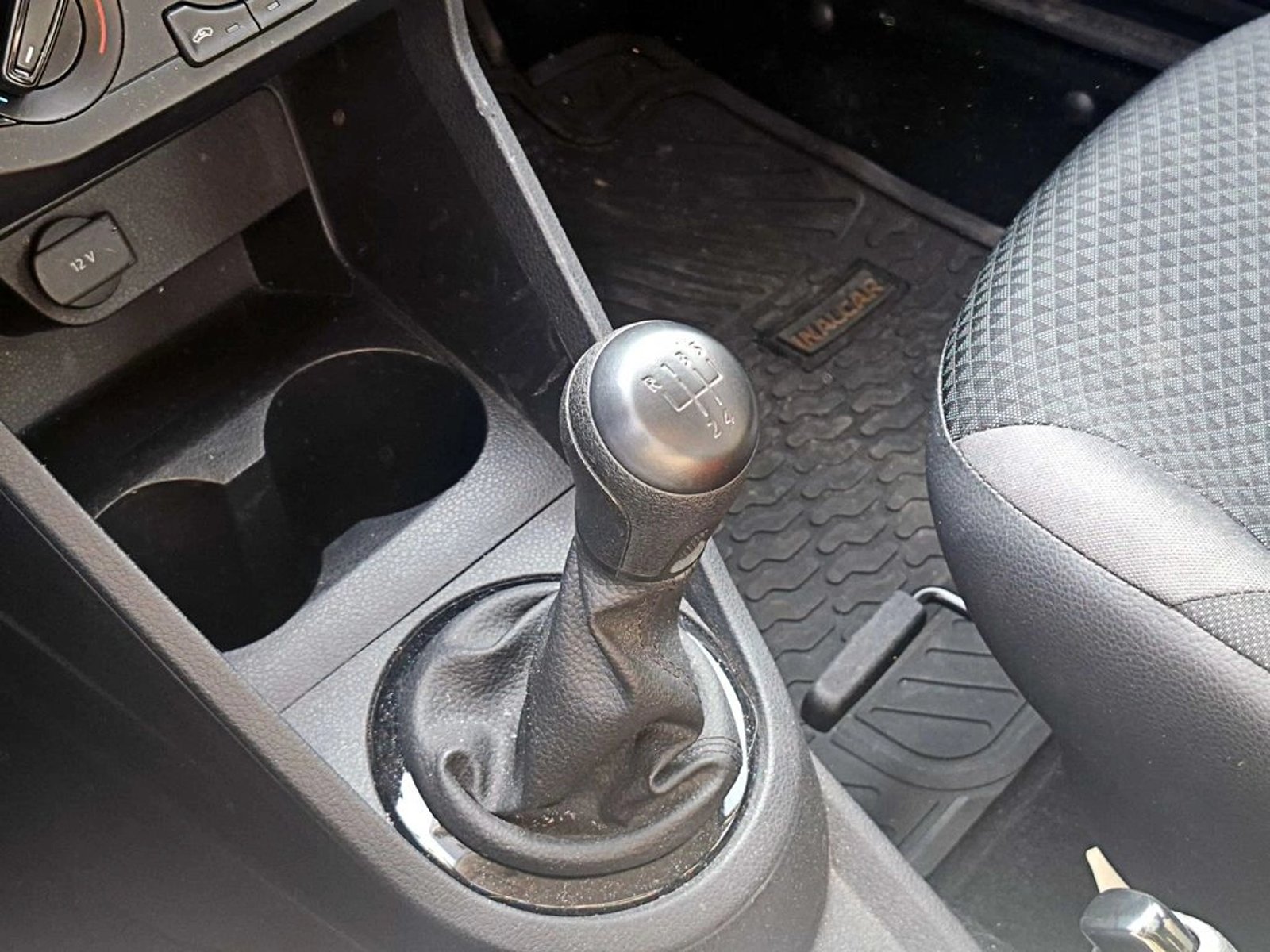 VOLKSWAGEN GOL MSI 1.6  4X2  MT 5P 2018 - Imagen 17 de 17