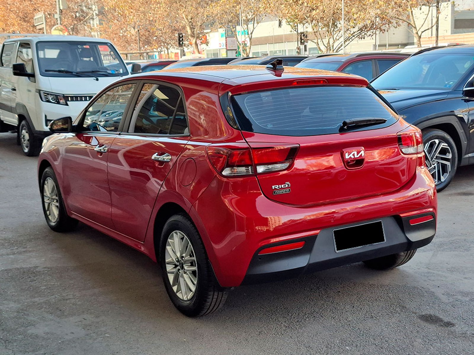 KIA RIO 5 EX 1.4L 6MT RI FULL 2024 - Imagen 4 de 20