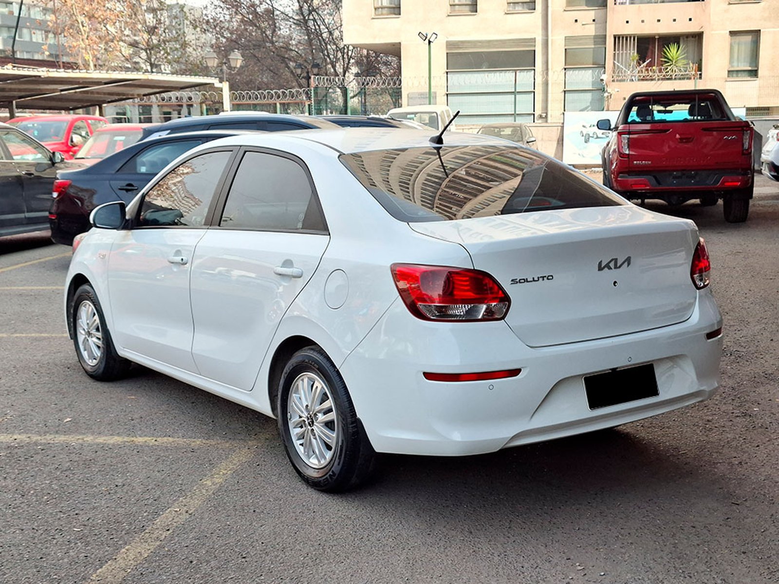 KIA SOLUTO EX 1.4L 5MT G SRF FULL 2024 - Imagen 4 de 20