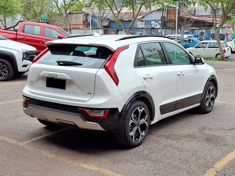 Kia NIRO HEV EX 1.6L 6DCT GDI FULL 2023 - Imagen 6 de 20